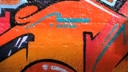 AND THEN CAME LOLA - offizieller deutscher Trailer