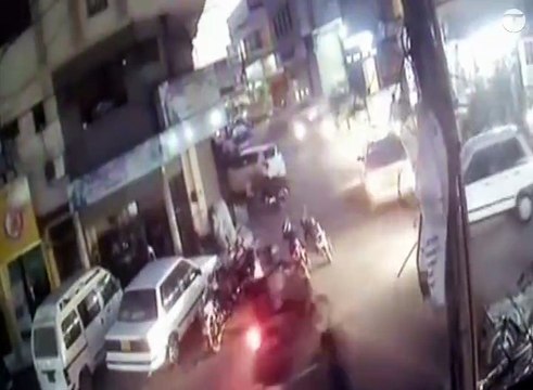 roof of building in Karachi's Defence collapses