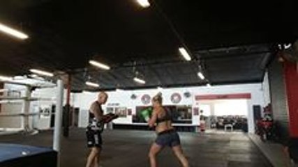 This Pregnant Kickboxer Is Still Training Like a Champ