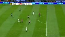 Golazo de Miki Arroyo en el Clásico Nacional