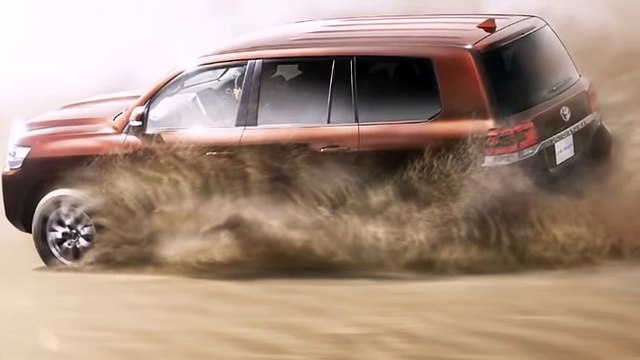 Bán Xe 2017 Toyota Land Cruiser V8 200 giá bao nhiêu GIAO XE NGAY