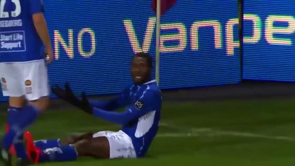 Denny Antwi gets Punched by fan after scoring - ends up getting Yellow Card For nothing