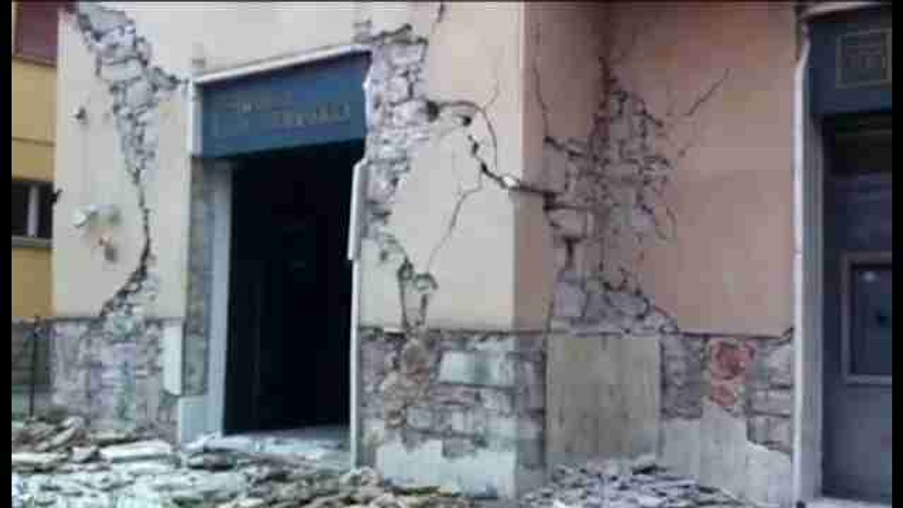 Habitantes del centro de Italia exhaustos y aterrorizados tras más terremotos