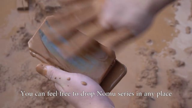 Nomu pone a prueba la certificación IP68 de sus smartphones