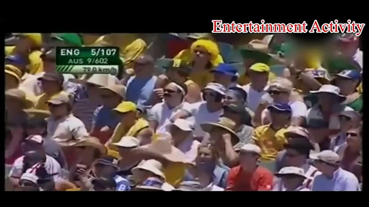 Umpire billy bowden Oops Moments In Cricket ♦ imitated By Suresh Raina,Glenn McGrath