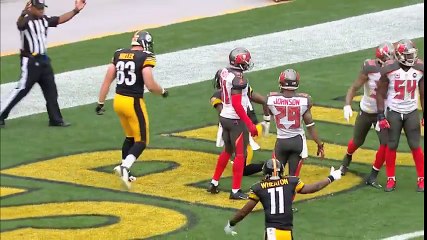 NFL s Top 3 Wide Receivers according to ex-scouts Bucky Brooks and Daniel Jeremiah