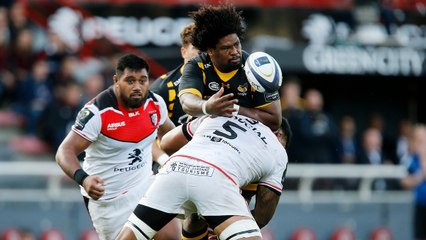 Ashley Johnson pre Falcons