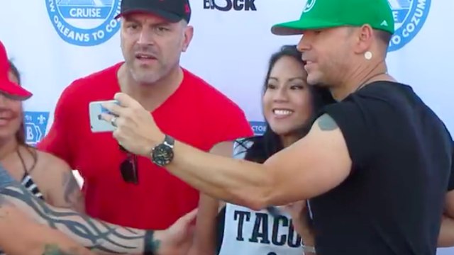 Donnie Wahlberg Just Broke the Guinness World Record for Most Selfies Taken in 3 Minutes. Here's Why That Matters.