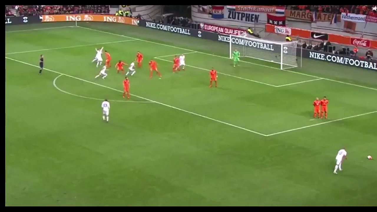Kendi Kalesine Gol Atarak Tarihe Geçen 10 Futbolcu
