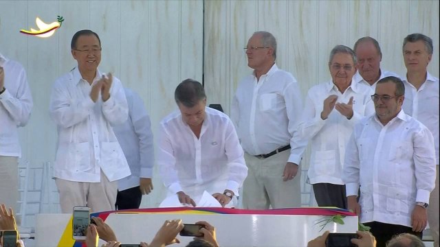 Kolumbi, firmoset marrëveshja e paqes mes qeverisë e rebelëve - Top Channel Albania - News - Lajme