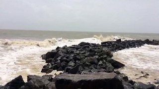 Beautiful slow motion video of Monsoon