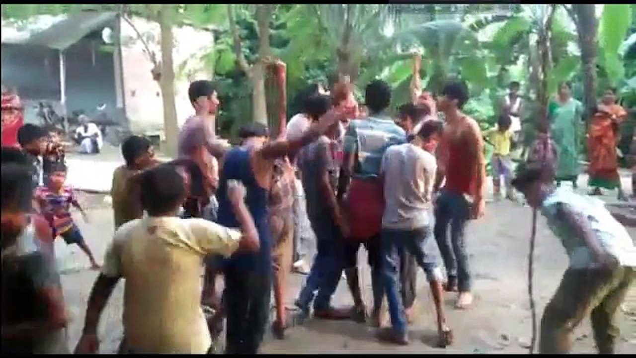 আপুর সোনায় ধোন ঢুকিয়ে চুদলাম ও কি মজা ও ও,,,,,,