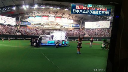 SMBC2016日本シリーズ第5戦。ハムハム〜♬栗山監督の勝利監督インタビュー〜♬ウルウル〜♬そして、西川選手ですよ〜♬1／2