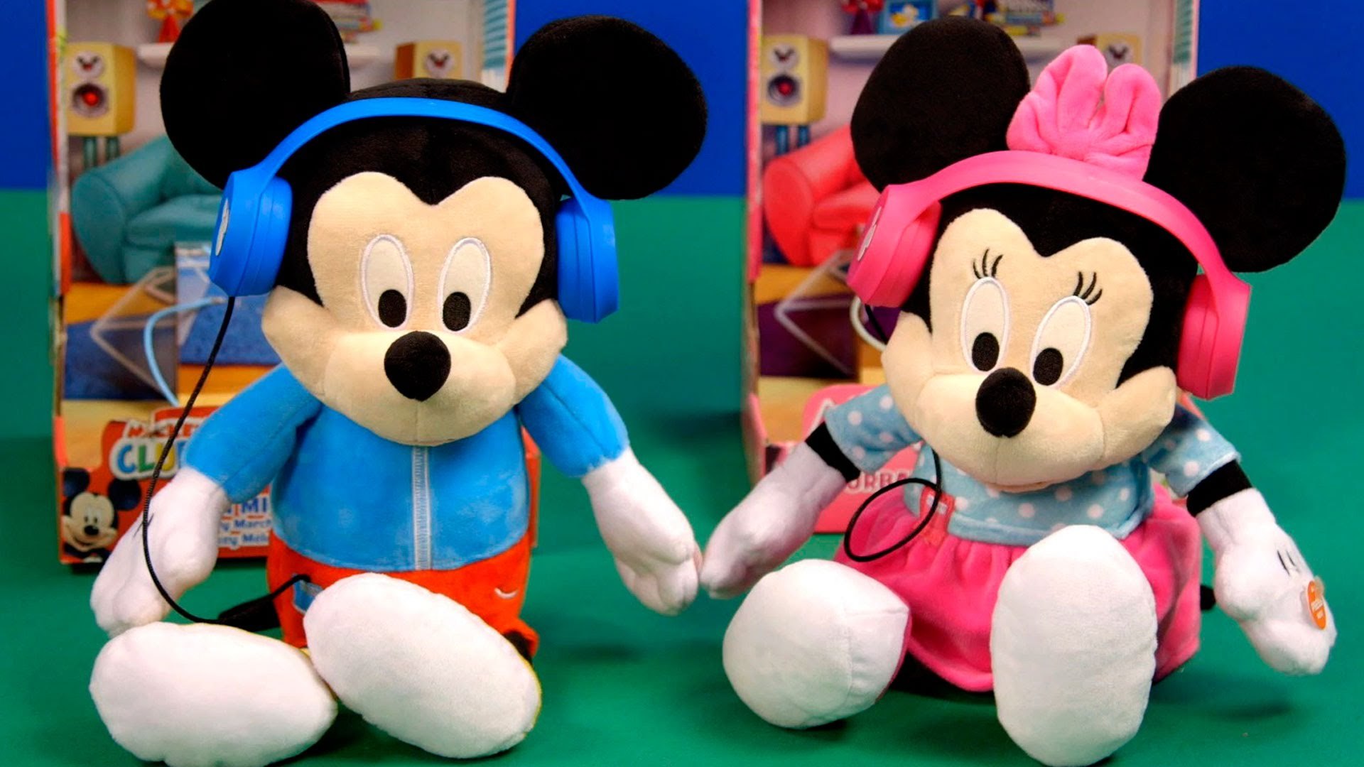 MICKEY MOUSE Y MINNIE MOUSE EN SUS VEHICULOS DESCAPOTABLES MICKEY MOUSE  PUSH AND GO RACE CAR JUGUETE - video Dailymotion