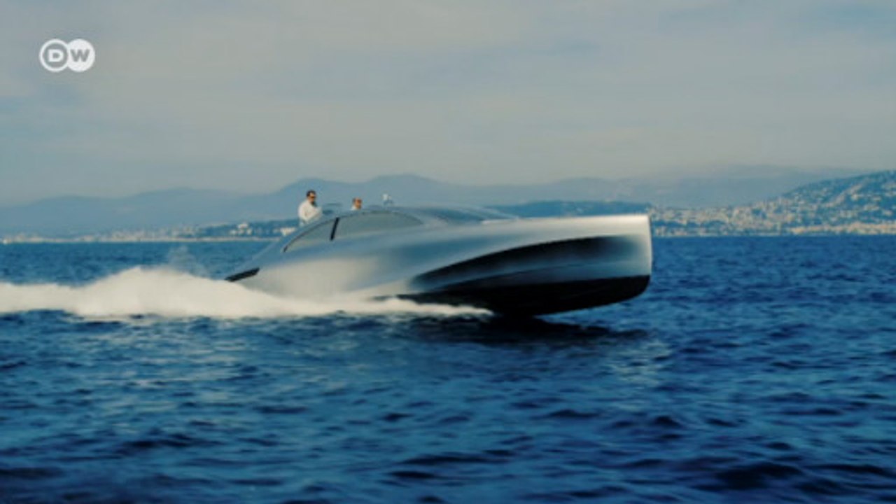 Mercedes denize iniyor