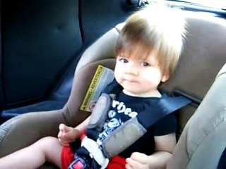 Bebe Disfruta Del Metal! â˜… bebes divertidos   risa bebe   bebes chistosos   bebe humor