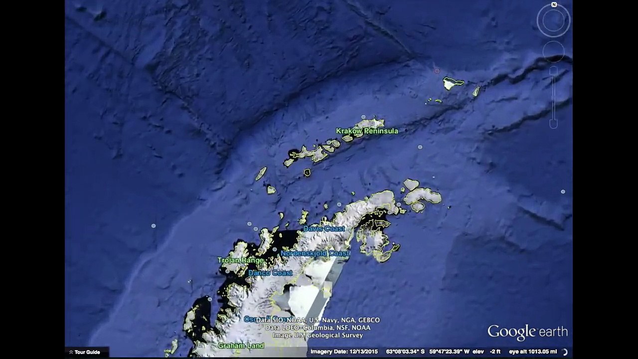 Massive unknown creature near Antarctica