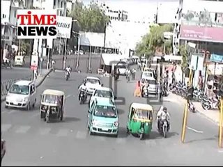 Chain snatching on the road|India|Youngster's Choice.