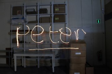 Skillshot #2: Schrijf je Naam in de Lucht met een Aansteker!