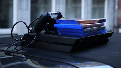 GAMEN Op Een BEAMER! - #84 World Of Cinemates