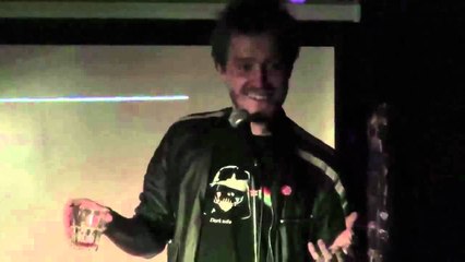ANGUS DUNICAN | The Gauntlet | Hand Jester Comedy