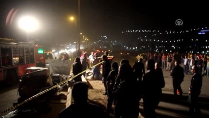 Otomobil Aydınlatma Direğine Çarptı: 1 Ölü