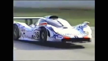 Trafikte Uçan Arabalar!