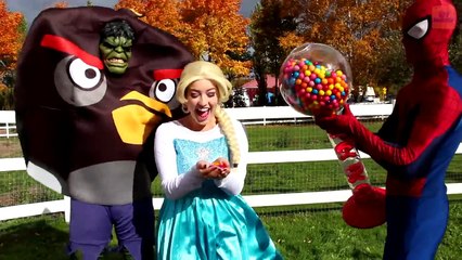 Frozen Elsa STUCK in BUBBLE GUM! w  Spiderman Joker Maleficent Spidergirl Hulk Toys Superheroes IRL