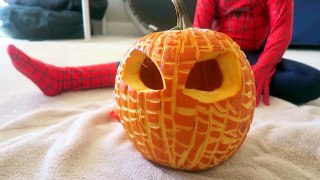 Superhero Superstars Halloween Pumpkin Attack! - Spiderman vs Venom, Joker, Two Face, Frozen Elsa