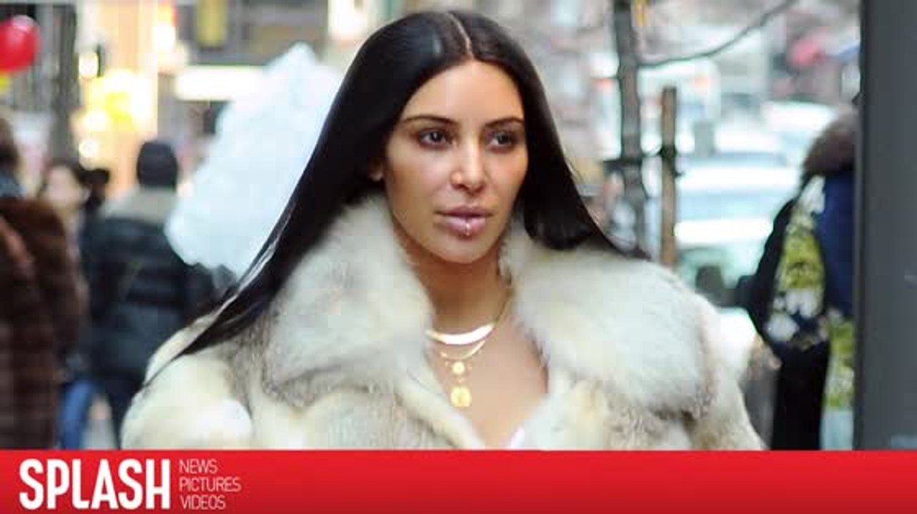 Kim Kardashian compte ouvrir des magasins avec des articles Kimoji