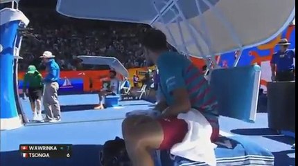 "Pourquoi tu me regardes?": l'altercation verbale entre Wawrinka et Tsonga