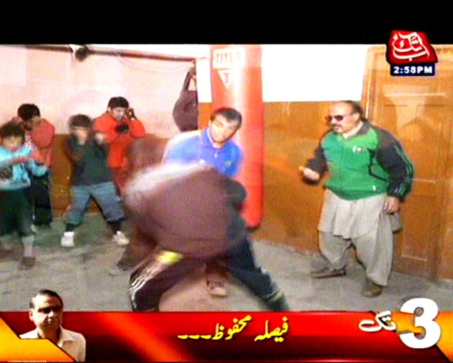 Abb Takk - Package - Hero Abb Takk (Atta M Kakar Boxer Trainer) -21-01-2017
