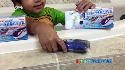 Surprise Toys in Bath Disney Toy Story Japanese Bath Balls Finding Dory Nemo Water Toys for Kids