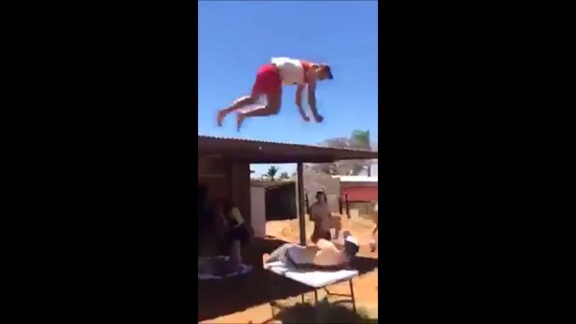 Oups il a raté la table... KO