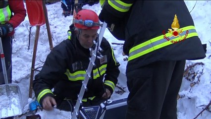 Número de mortos em avalanche na Itália sobe para 14