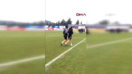 Caner Erkin Sahalara Dönüyor