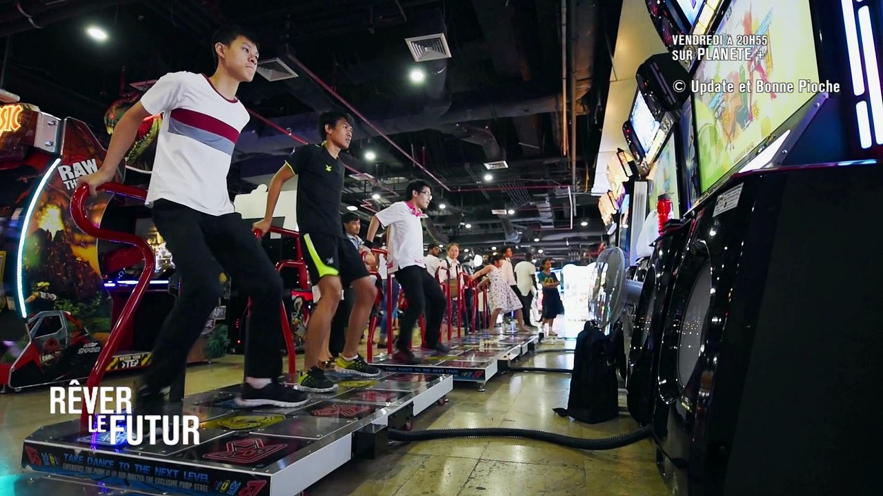 EXCLU - AVANT PREMIERE: A quoi ressembleront les divertissements du futur ? La chaîne Planète +  a enquêté - Regardez