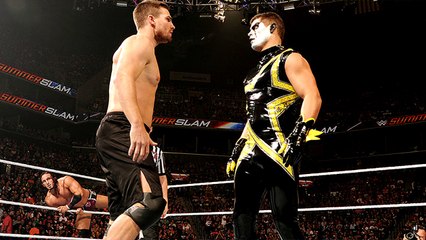 Top 10 Facts: Stephen Amell // QuickTops