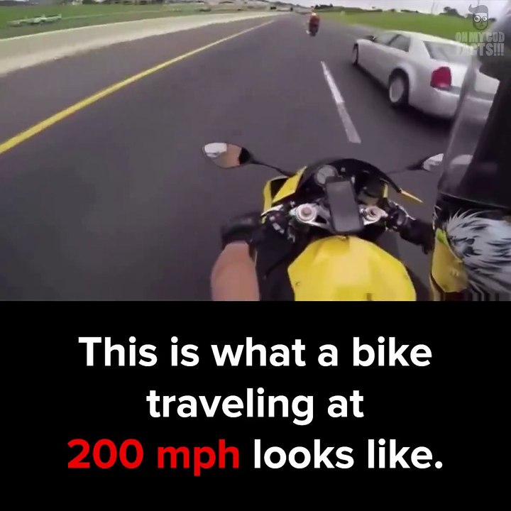 If you blink, youll miss it! || Bike travelling at 200 kmph ||