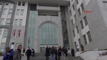 Kocaeli Yargıtay'ın Tecavüzle Suçlanan Işadamı Için Verilen Cezayı Bozmasına Tepki
