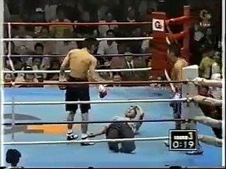 Şanssız Hakem Fena Nakavt Oluyor  Unlucky Referee Becomes Passable Knockout