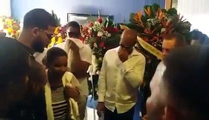Madre de Yordano Le Da Consejos a sus Ex Compañeros de Equipo.