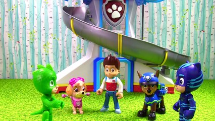 Peppa Pig Holiday Plane Crashes on Paw Patrol Skye & PJ Masks Owlette