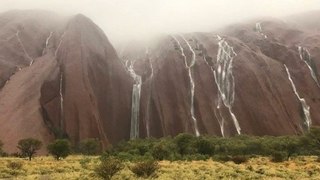 Years of Rain Drop on Uluru in Days Signaling Famine in Egypt (11)