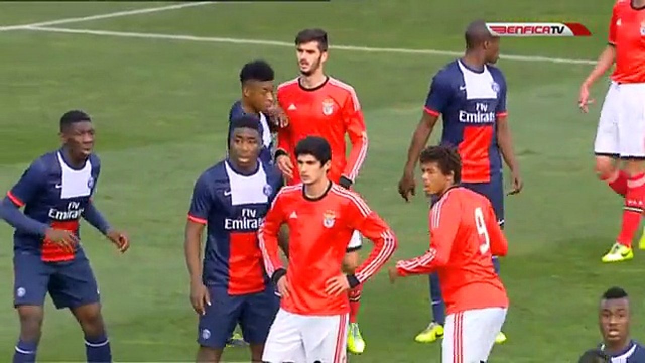 Le magnifique geste de Gonçalo Guedes avec Benfica contre...le PSG !