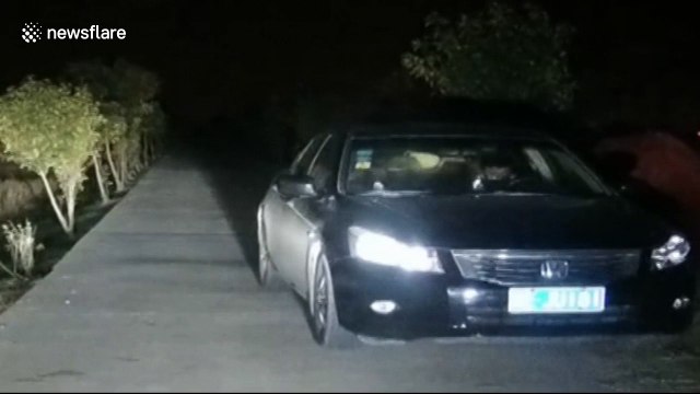 Drivers have stand-off on narrow road leading to serious road rage