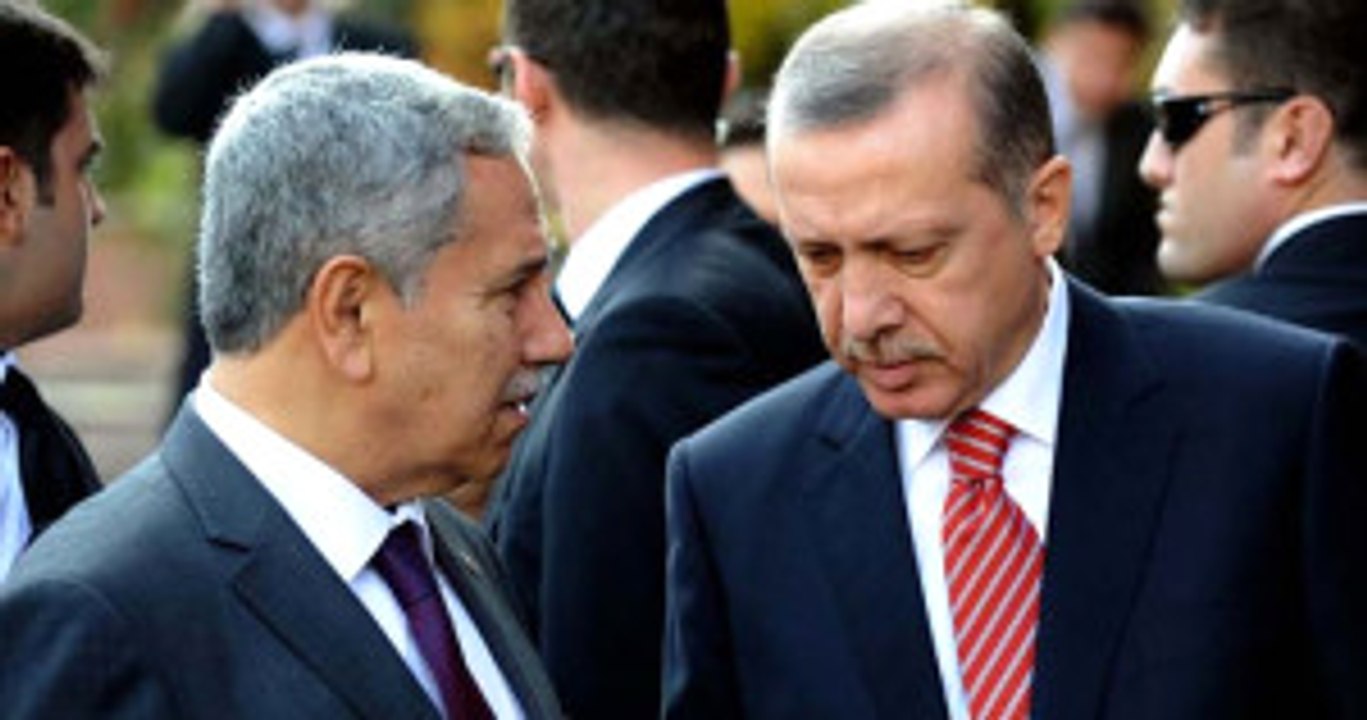 Arınç 'Özür Dilemedim' Deyip Erdoğan'a Gönderdiği Mektubu Yayınladı