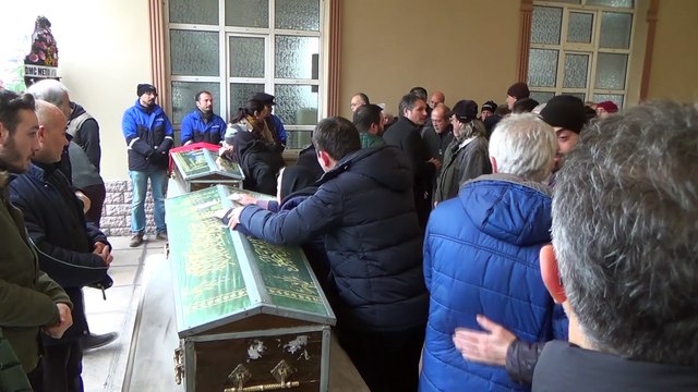 ereglionder.com.tr eregli cenaze koseagzi dusen cift topraga karadeniz eregli kaza kazaen