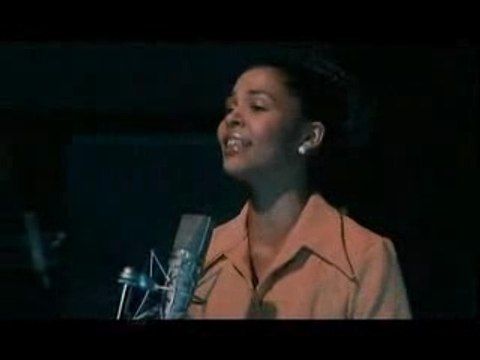 Ayo - Clip entier - Help is coming