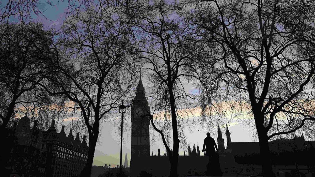 «Φρένο» στους σχεδιασμούς Μέι για το Brexit από...